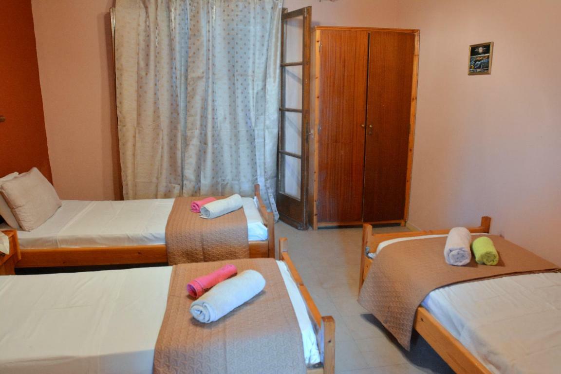 Issos Apartments 圣乔治斯 外观 照片