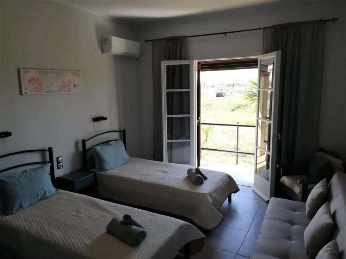 Issos Apartments 圣乔治斯 外观 照片