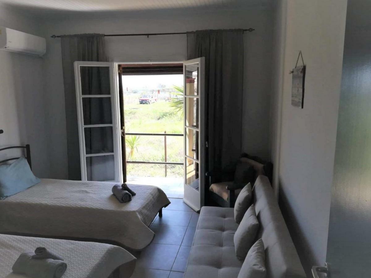 Issos Apartments 圣乔治斯 外观 照片